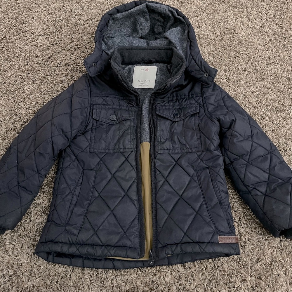 Zara Navy Blue Boys Coat, size 4-5!